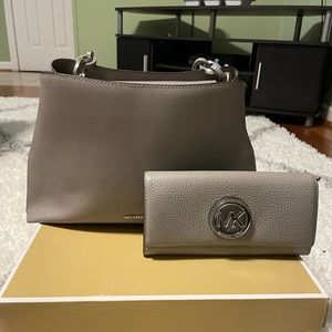 Michael Kors medium Gray purse and Wallet set